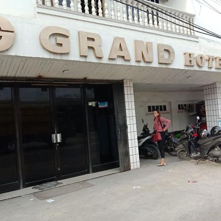 Grand Hotel Pemangkat Extérieur photo