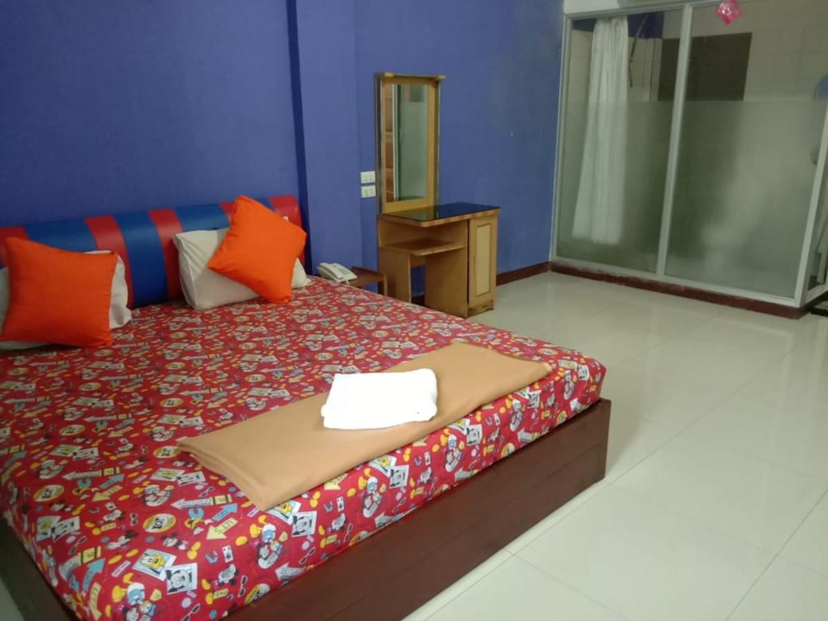 Grand Hotel Pemangkat Extérieur photo